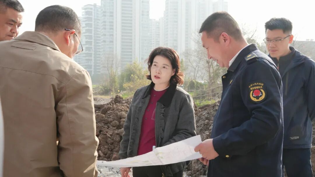 �ӽ������г��о�ϸ���������ǻ۳ǹܹ���