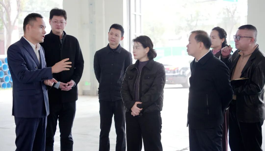 �ӽ����߷õ���԰����ҵ