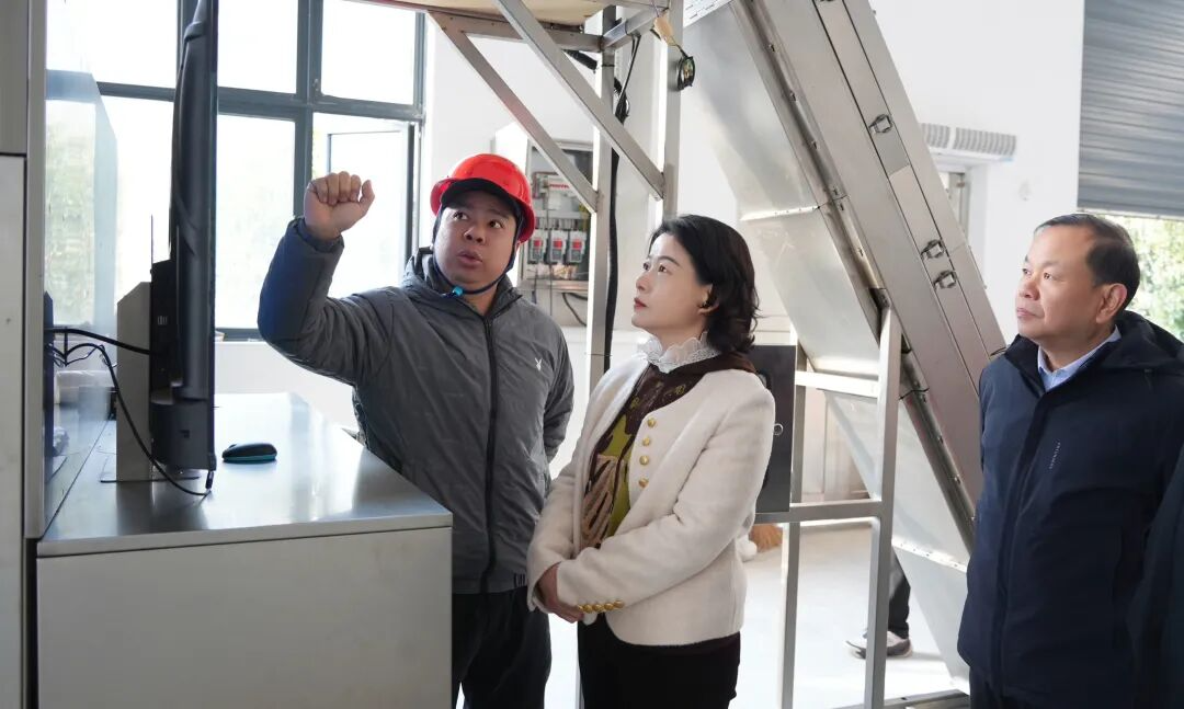 �ӽ����߷õ���԰����ҵ 